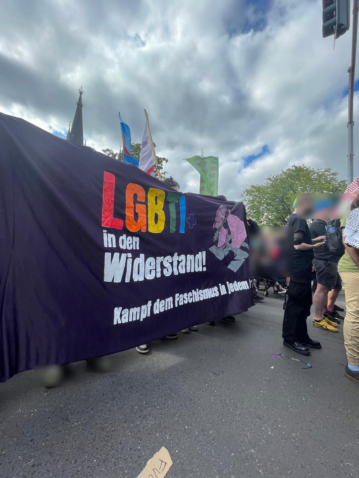 Wut, Solidarität und Repression auf der Internationalist Queer Pride Berlin