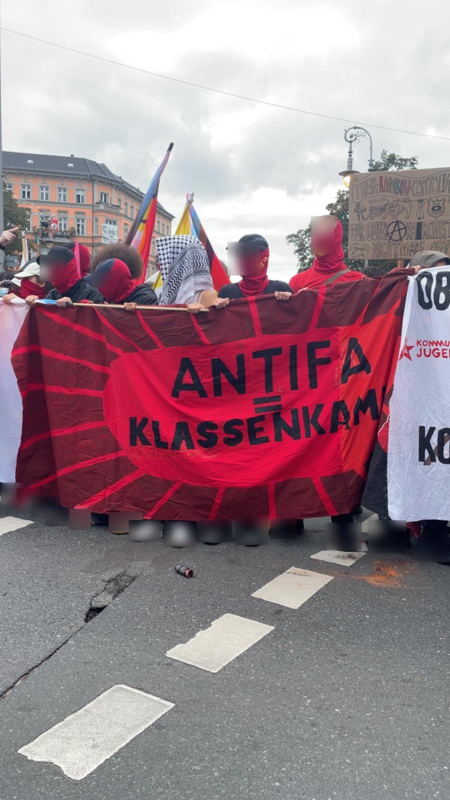 Wut, Solidarität und Repression auf der Internationalist Queer Pride Berlin